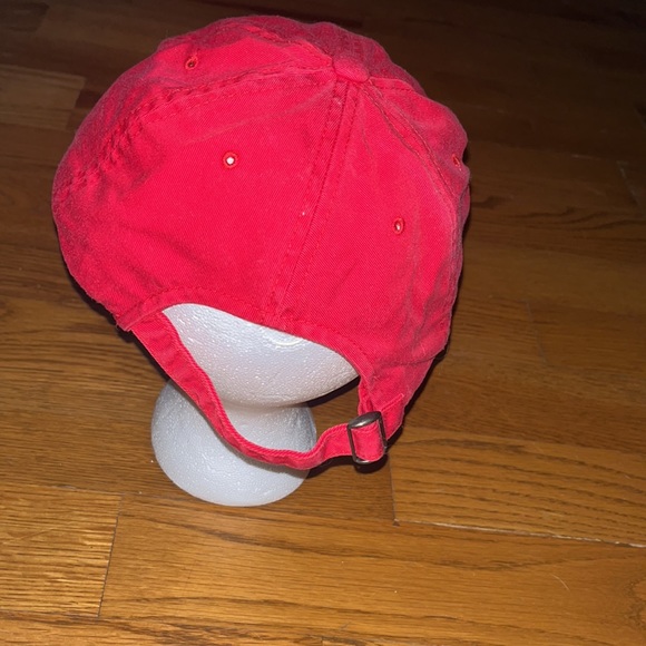 MAKERS MARK WHISKEY MENS ADJUSTABLE RED HAT CAP USED EMBROIDERED 100% COTTON - Picture 5 of 9